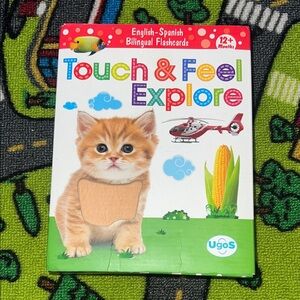 Touch & Feel Explore Bilingual Flashcards